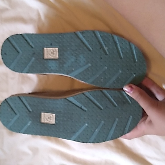 women's Ariat cruisers shoes color tan and peach size 7 - Picture 3 of 8